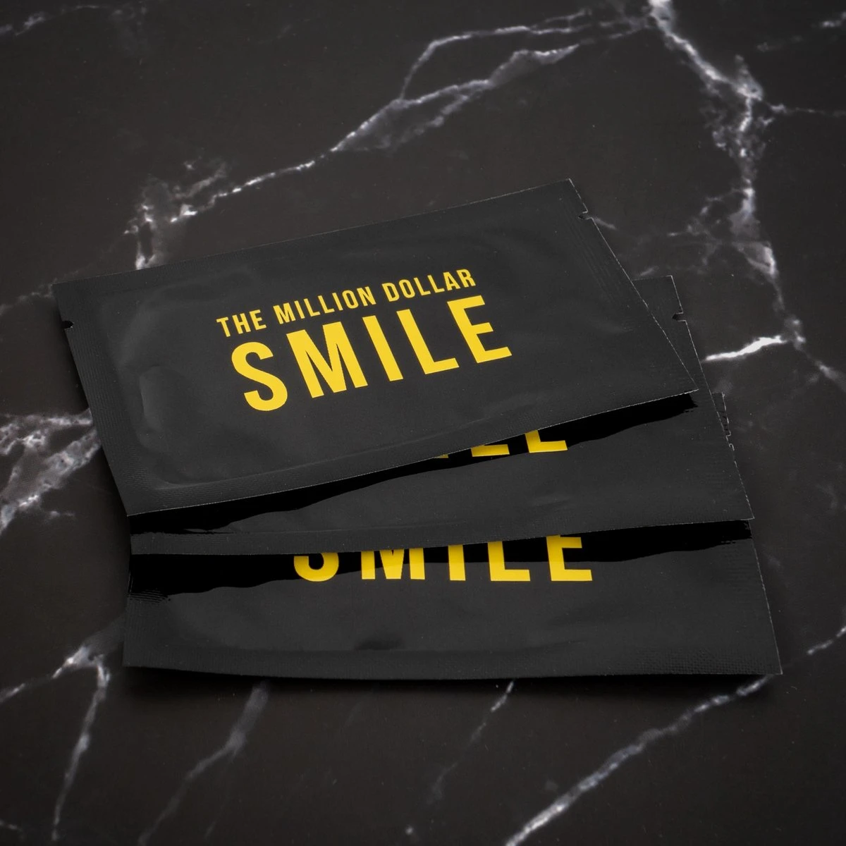 The Million Dollar Smile® - Teeth Whitening Strips - Crest Whitestrips -Tandenbleken - 28 Bleekstrips - 14 Behandelingen - Professionele Tandenbleek Strips - Tandenblekers - Wittere Tanden - Zonder Peroxide - Tanden Bleken - - Afbeelding 2