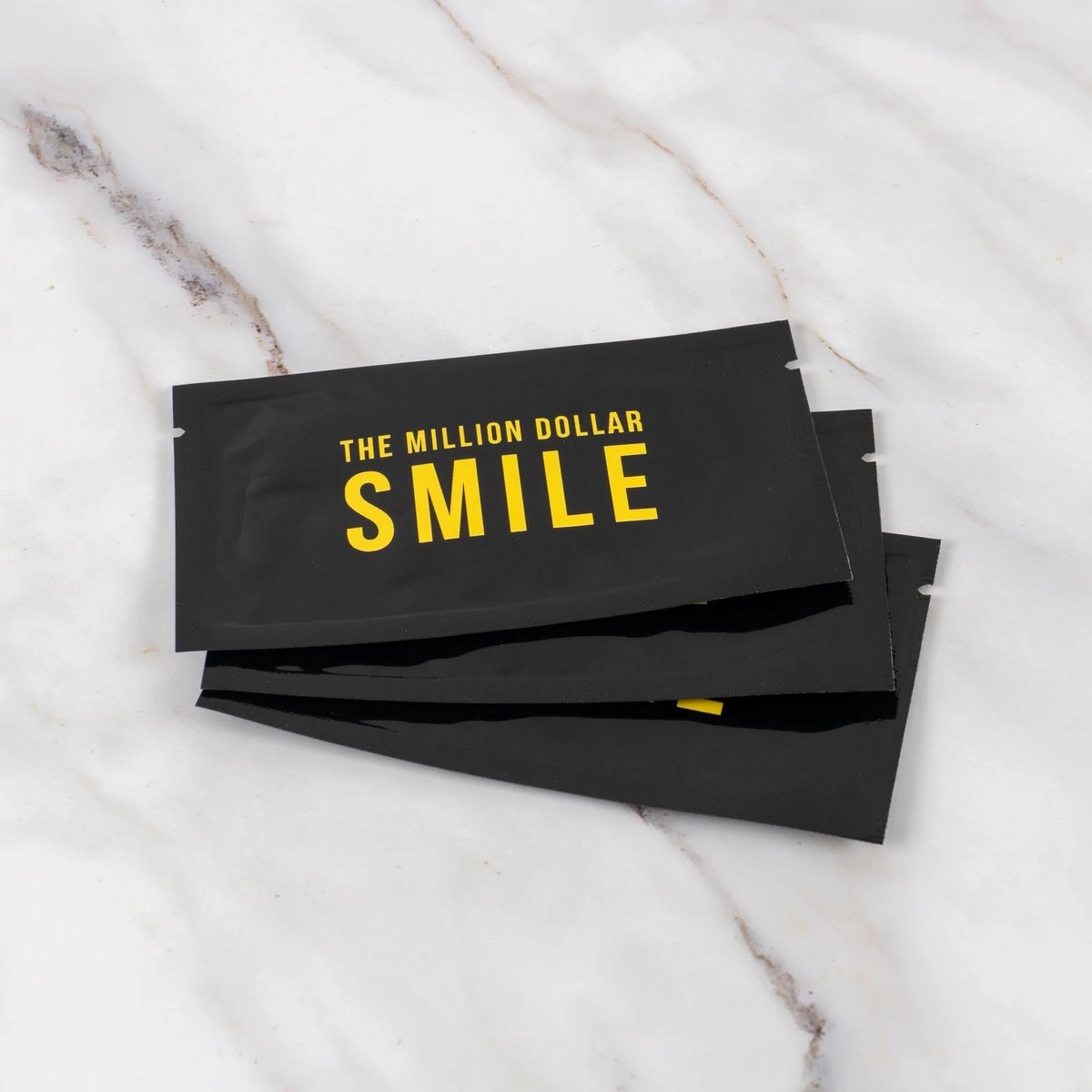 The Million Dollar Smile® - Teeth Whitening Strips - Crest Whitestrips -Tandenbleken - 28 Bleekstrips - 14 Behandelingen - Professionele Tandenbleek Strips - Tandenblekers - Wittere Tanden - Zonder Peroxide - Tanden Bleken - - Afbeelding 3