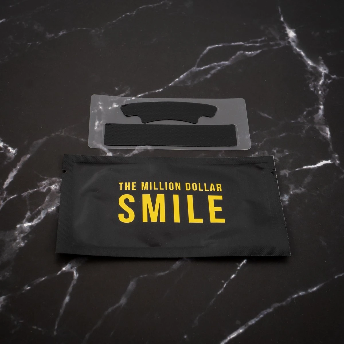 The Million Dollar Smile® - Teeth Whitening Strips - Crest Whitestrips -Tandenbleken - 28 Bleekstrips - 14 Behandelingen - Professionele Tandenbleek Strips - Tandenblekers - Wittere Tanden - Zonder Peroxide - Tanden Bleken - - Afbeelding 7