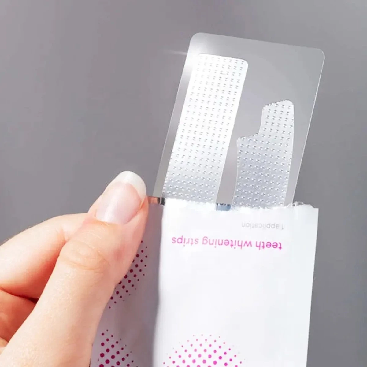 Teeth Whitening Strips - PAP+ - Professionele Tandenbleek Strips - Tanden Bleken - Wittere Tanden - Tand & Tandvlees Vriendelijk - Zonder Peroxide - Gemakkelijk & Overal Te Gebruiken - Pap Tanden Whitening Strips - Afbeelding 2